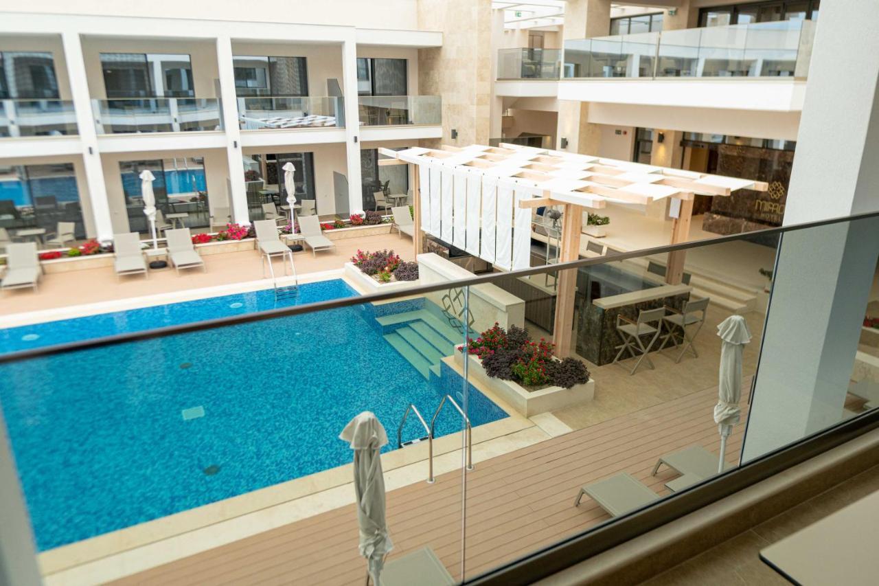 Mirror Hotel Полихроно Екстериор снимка