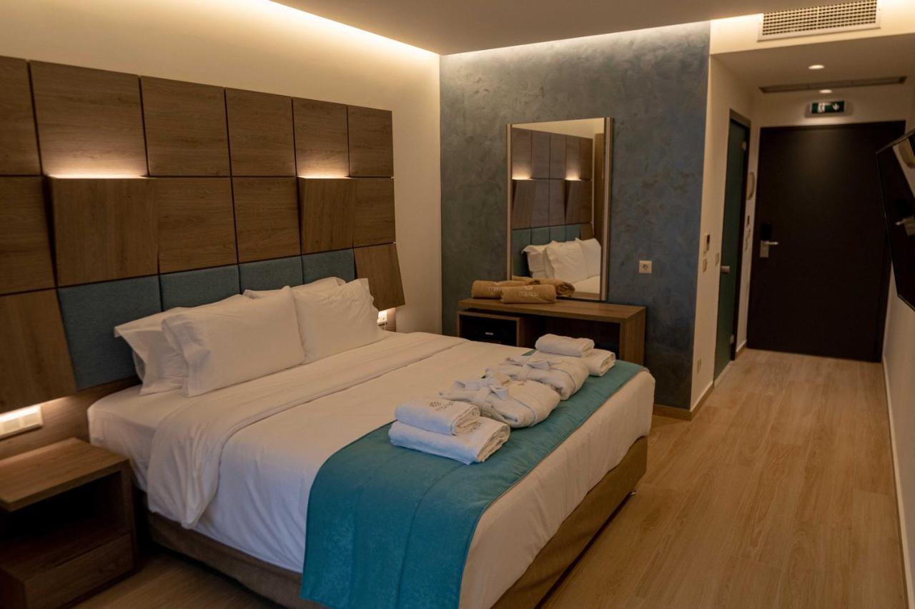 Mirror Hotel Полихроно Екстериор снимка