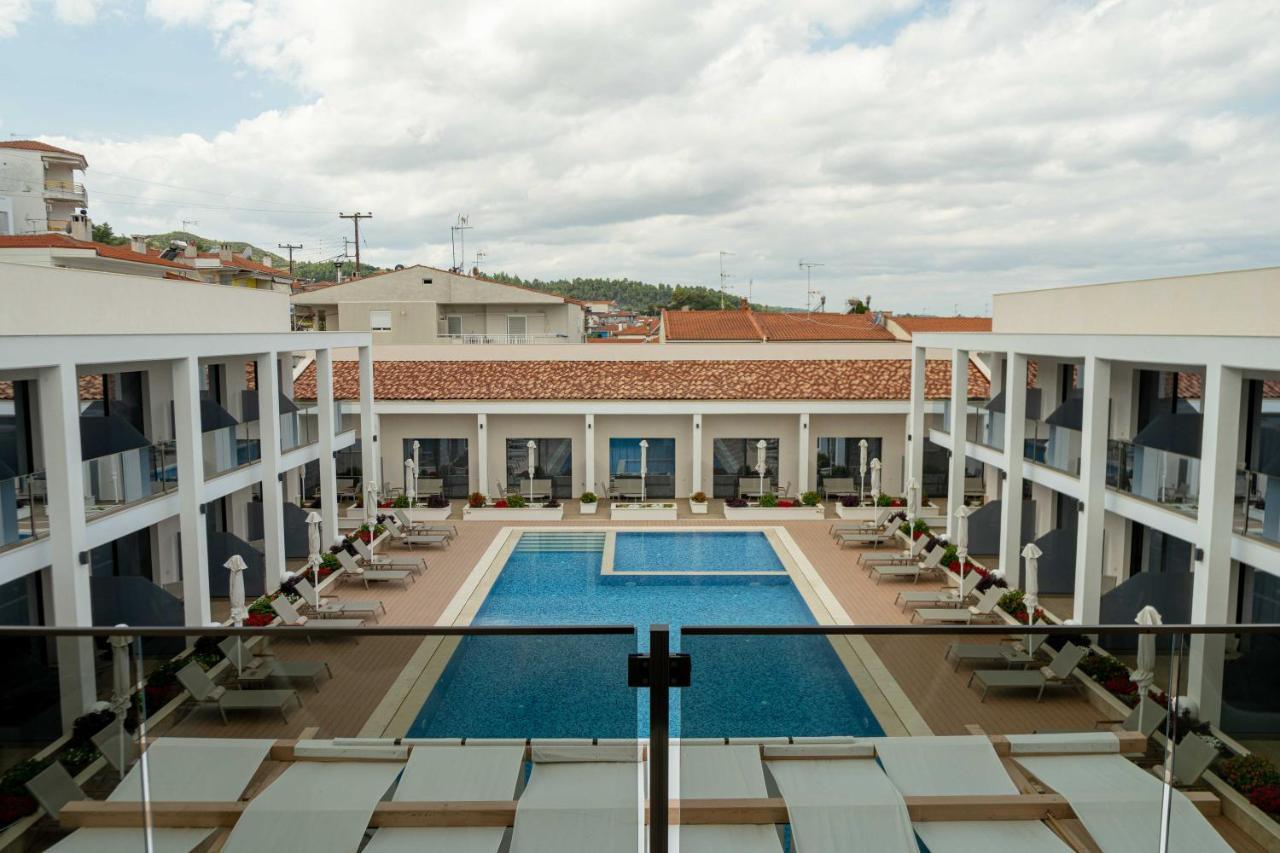 Mirror Hotel Полихроно Екстериор снимка